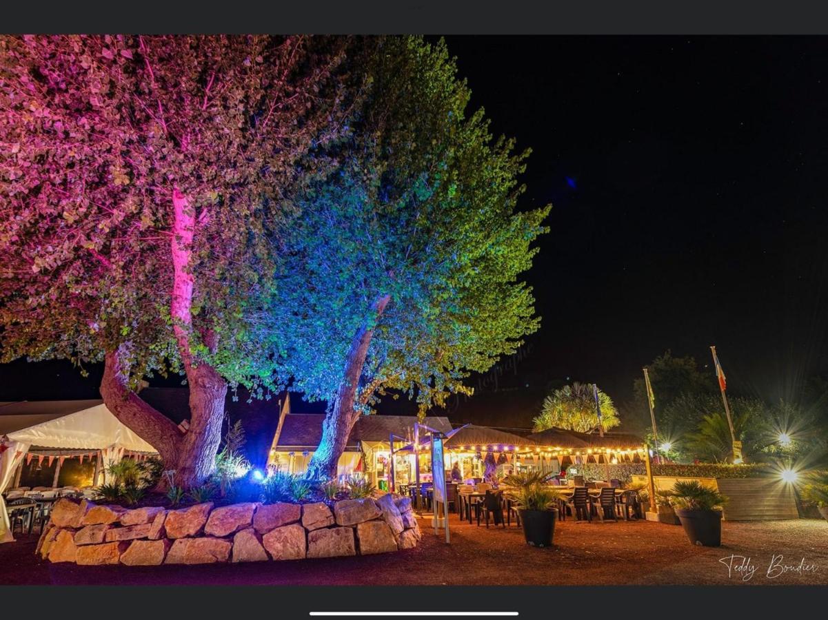 Camping Les Carolins Saint-Lo-d'Ourville Exterior foto