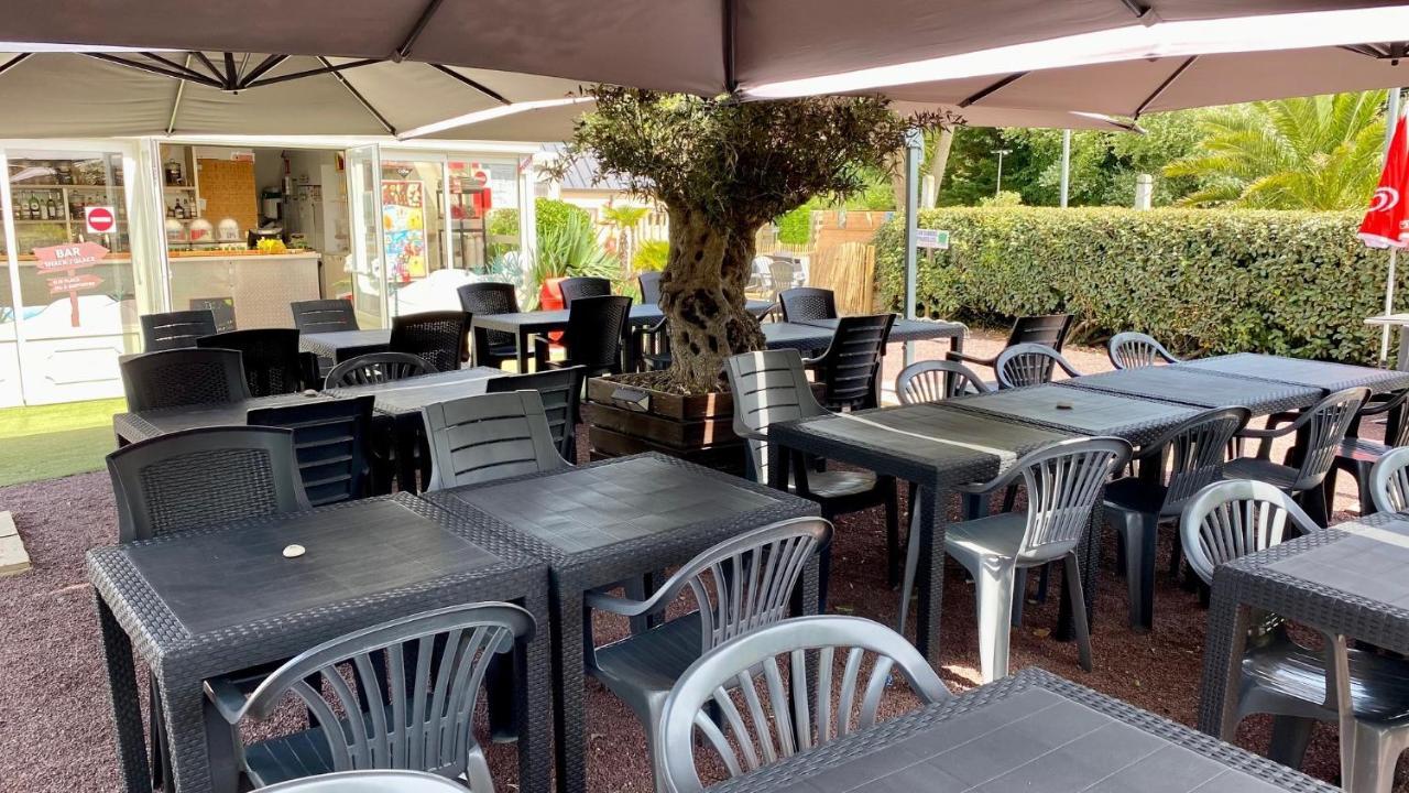 Camping Les Carolins Saint-Lo-d'Ourville Exterior foto